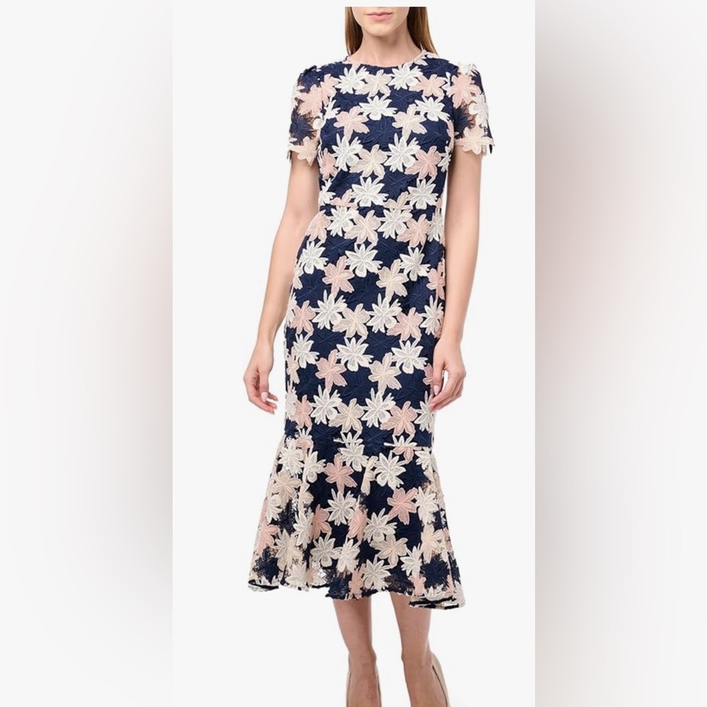 Shoshanna azalea Navy Lace Floral dress size 12 NWT Stunning dress 👗